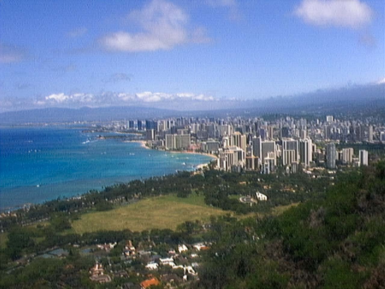 QuadraCam — Waikiki panorama from Diamond Head