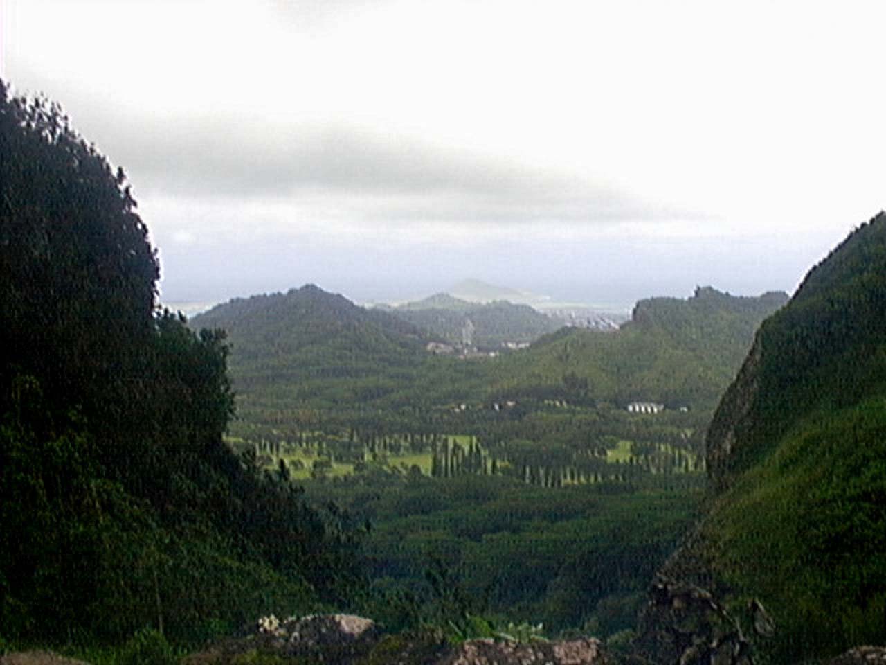 QuadraCam — beach ocean islands storm clouds
